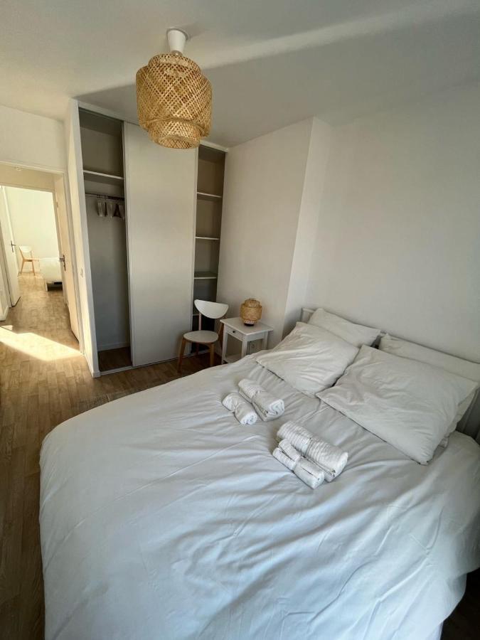 Modern And Bright Apartment Near Paris La Courneuve Exterior foto